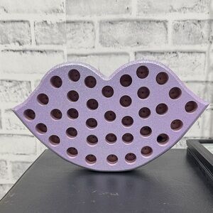 Purple Lip-Shaped Jewelry Holder